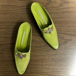 Donald Pliner Vintage Lime Green Suede Mule Slides with Bug Broach - Size 7